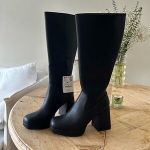 High-heeled boots